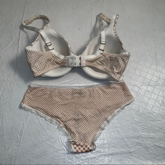 Victoria’s Secret lined perfect coverage checkered bra and hiphugger panty - Picture 2 of 16